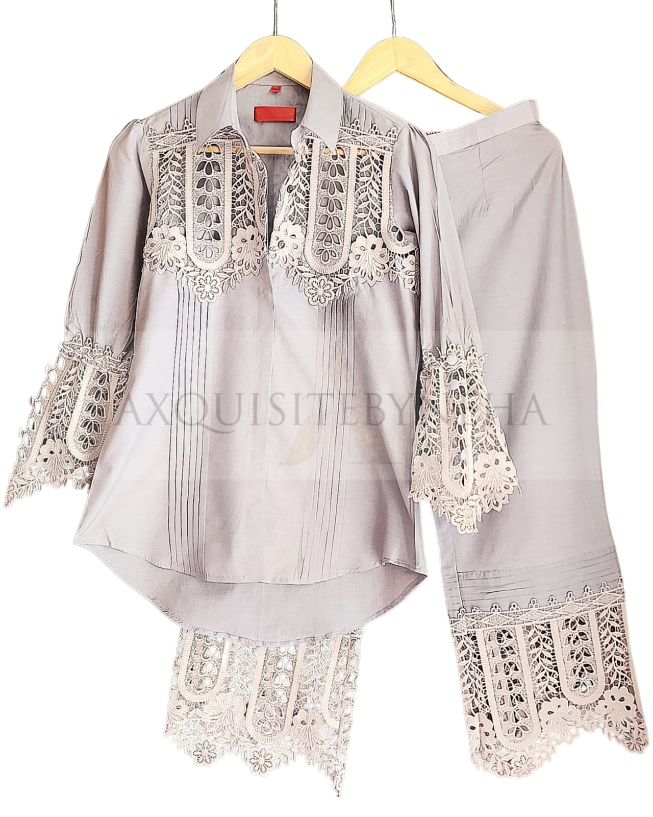 Lightining Grey cutwork set