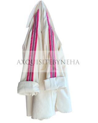 Cream with pink detailing set