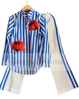 Blue stripes Flower Motif