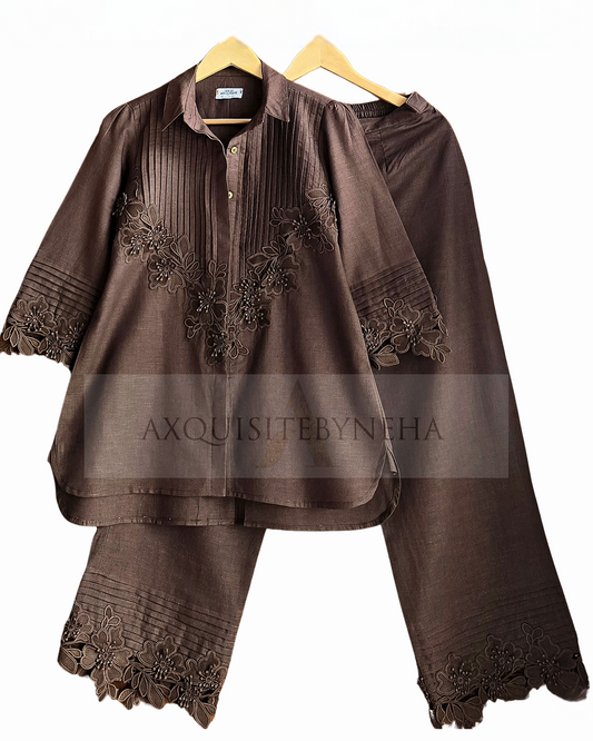 Olive / Chocolate Cutwork