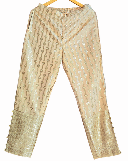 Grey / Beige Gotawork